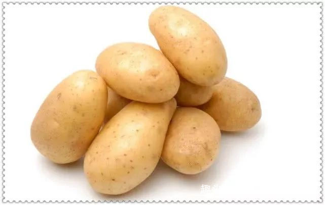 泡过土豆丝的水，别着急倒掉！家家户户都用得到，一年能省不少钱