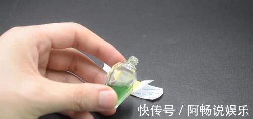 涨知识|衣服上贴个创可贴,太聪明了,解决很多男人女人的困扰,涨知识了