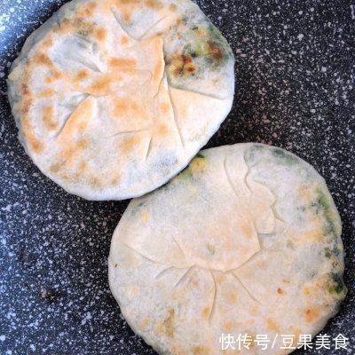 这道薄皮大馅儿韭菜盒，怎么做都好吃