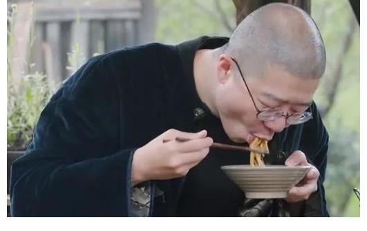 陈赫|黄磊做的“葱油拌面”能申请吉尼斯？看张艺兴的剩饭，瞬间明白了