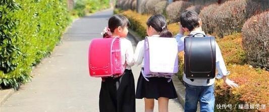 专家指责家长:“接送潮”会毁了孩子,家长霸气回怼,太解气了!