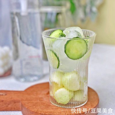 流光舞|#一周减脂不重样#蜜瓜青瓜气泡茶?我的低卡快乐水