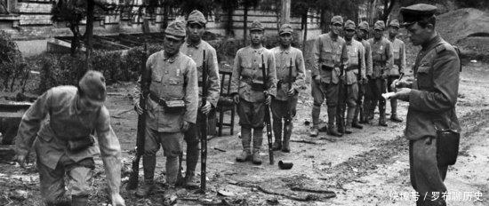 解放|二战时期，是苏联红军歼灭日本关东军，解放东北吗然而事实可笑