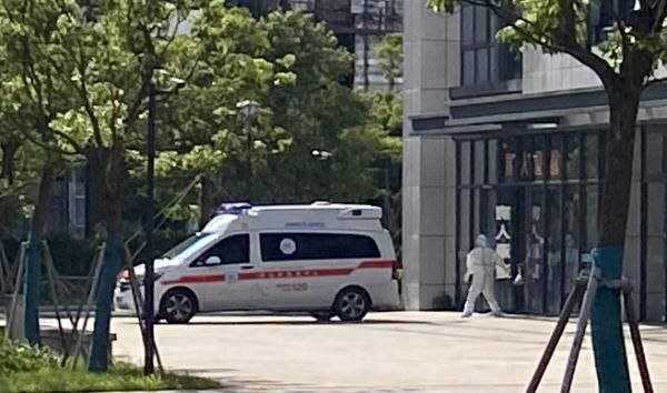 医务人员|“弘进”轮明天将驶离舟山，首个治愈的新冠肺炎患者出院