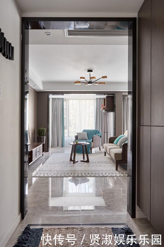 书房|越来越多人喜欢横厅,看完她家,发现不是一般的大气,简约又高级