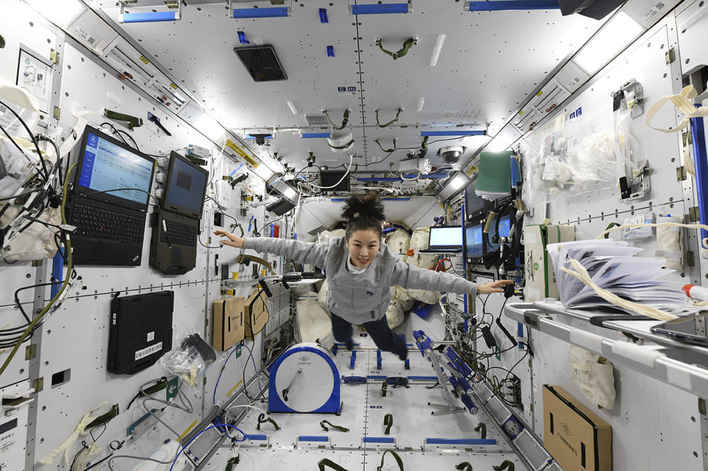 Chinese|Chinese taikonaut Wang Yaping’s space life