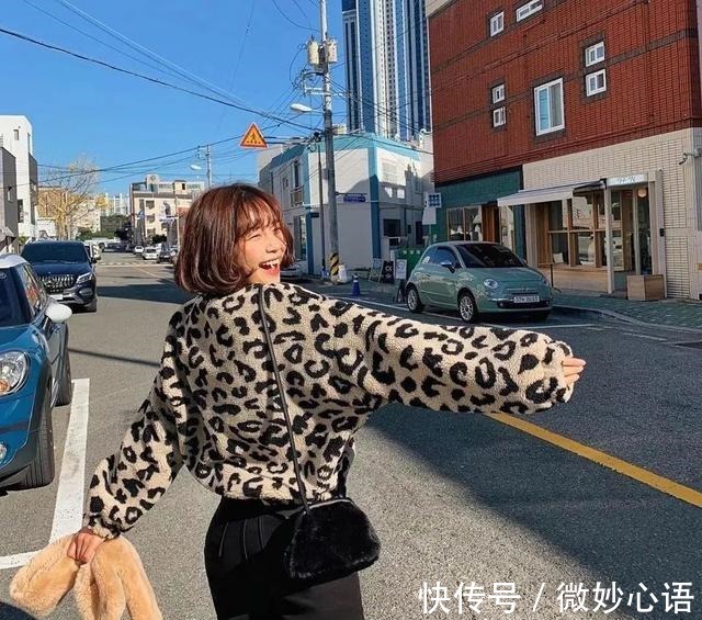 外套 羽绒服穿腻了羊羔毛才是秋冬最洋气的外套,保暖又时髦!