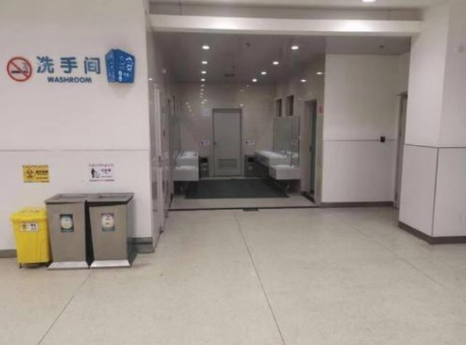 医生|女生肚子疼痛难忍,医生建议灌肠后,陆续排出16斤粪便