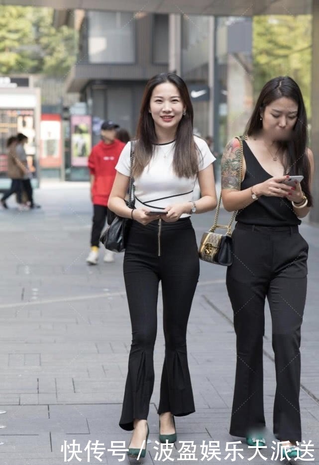 黑白色上下衣不懂得怎么搭配时尚达人教你关键的“技巧”