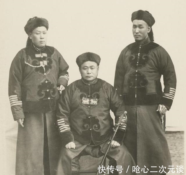 画面中|晚清罕见老照片:御前带刀侍卫,武林第一高手,行走江湖的侠客