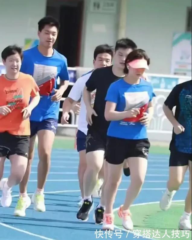 新身份|新身份曝光了!伊藤美诚眼中含泪,第一次坦言:我爱外公、外婆!