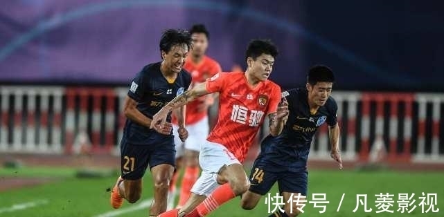 李霄鹏|中超即将结束!李霄鹏遭遇幸福烦恼,球迷建议:3人应该入选国足