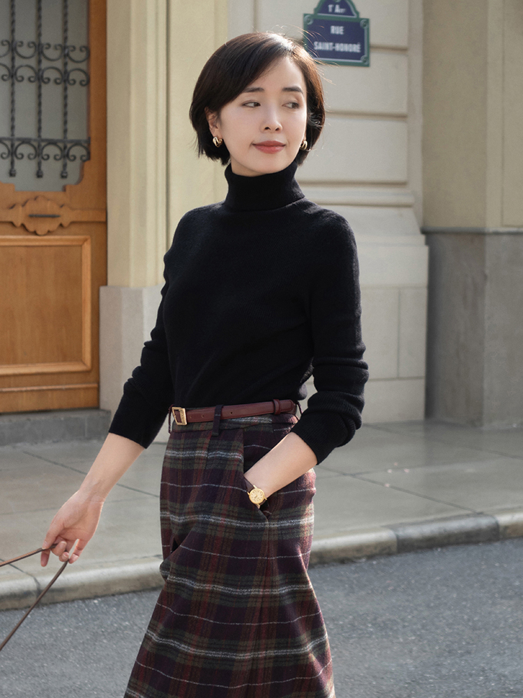 时髦|冬天的“毛衣”该怎么穿?建议搭配半身裙,让你温柔时髦有女人味