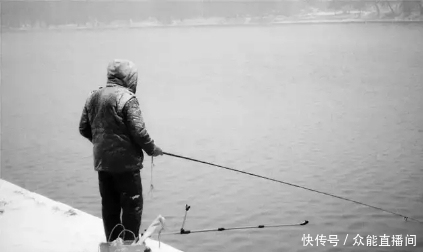 选择|雪天深水钓鲫鱼,到底多深才合适?雪天没钓到鱼的来围观下