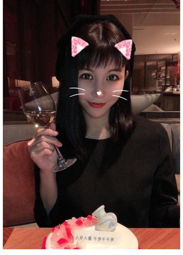 近况|马诺近况罕见曝光,曾因“宁愿坐在宝马里哭”被封杀!