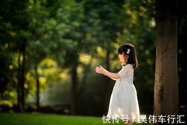 孩子|清华教授:话多和话少的孩子,20年后过的是截然不同的人生