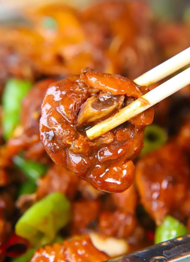 八十年代的鸡肉真香,为什么现在吃不出香味?肉质发柴,难以下咽