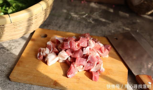 切片|炒孜然羊肉的时候,切片的方法是非常关键的,做得比烤肉还要香