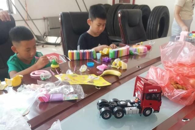 万幸|5块钱把孩子送进医院,这款玩具有一半孩子在玩,没出问题是万幸