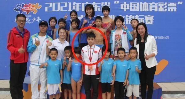 特写镜头|挥汗如雨!全红婵穿短袖训练,北方下雪回南方苦练,假期也不休息