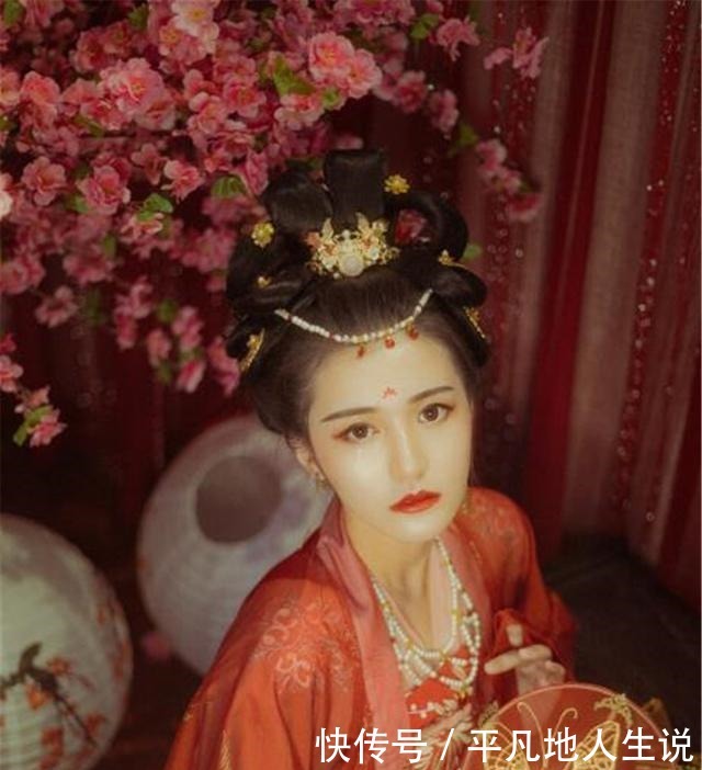 穿越种田文穿成小农妇,女主种田谋粮来养娃,在古代过得红火