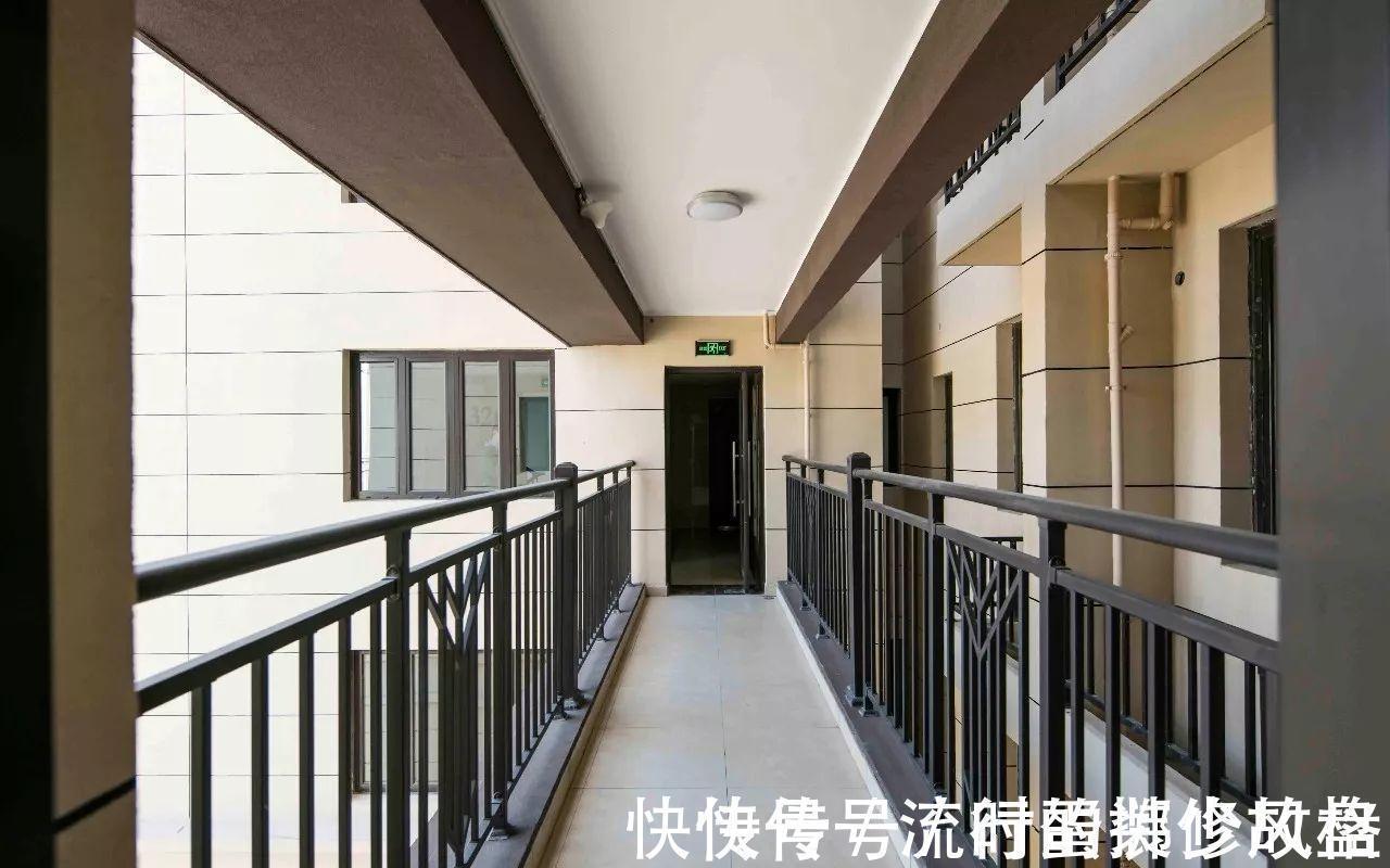 连廊|别人买房都不喜欢连廊,我哥们却专挑连廊户型买,住了一年说真香