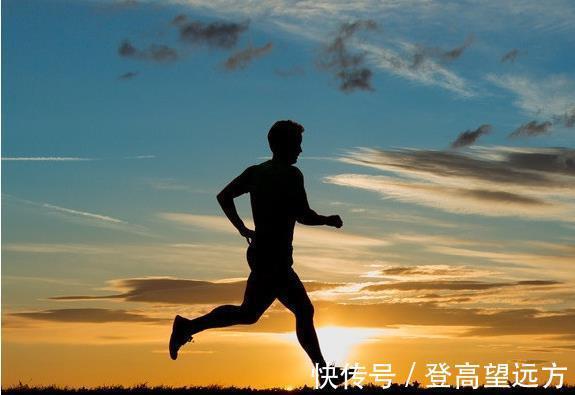 体重|坚持跑步一个月了,每天都精疲力尽,为什么体重没有变化?