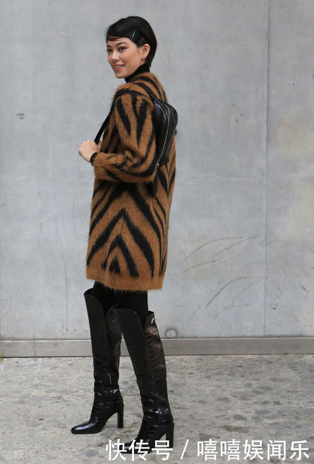 今年不流行风衣了，时髦精都穿“针织开衫”，遮肉显瘦美得不一般