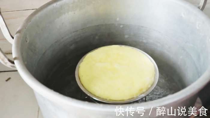 2勺糯米粉,4个鸡蛋,教你一个新吃法,比蛋糕店蛋糕好吃