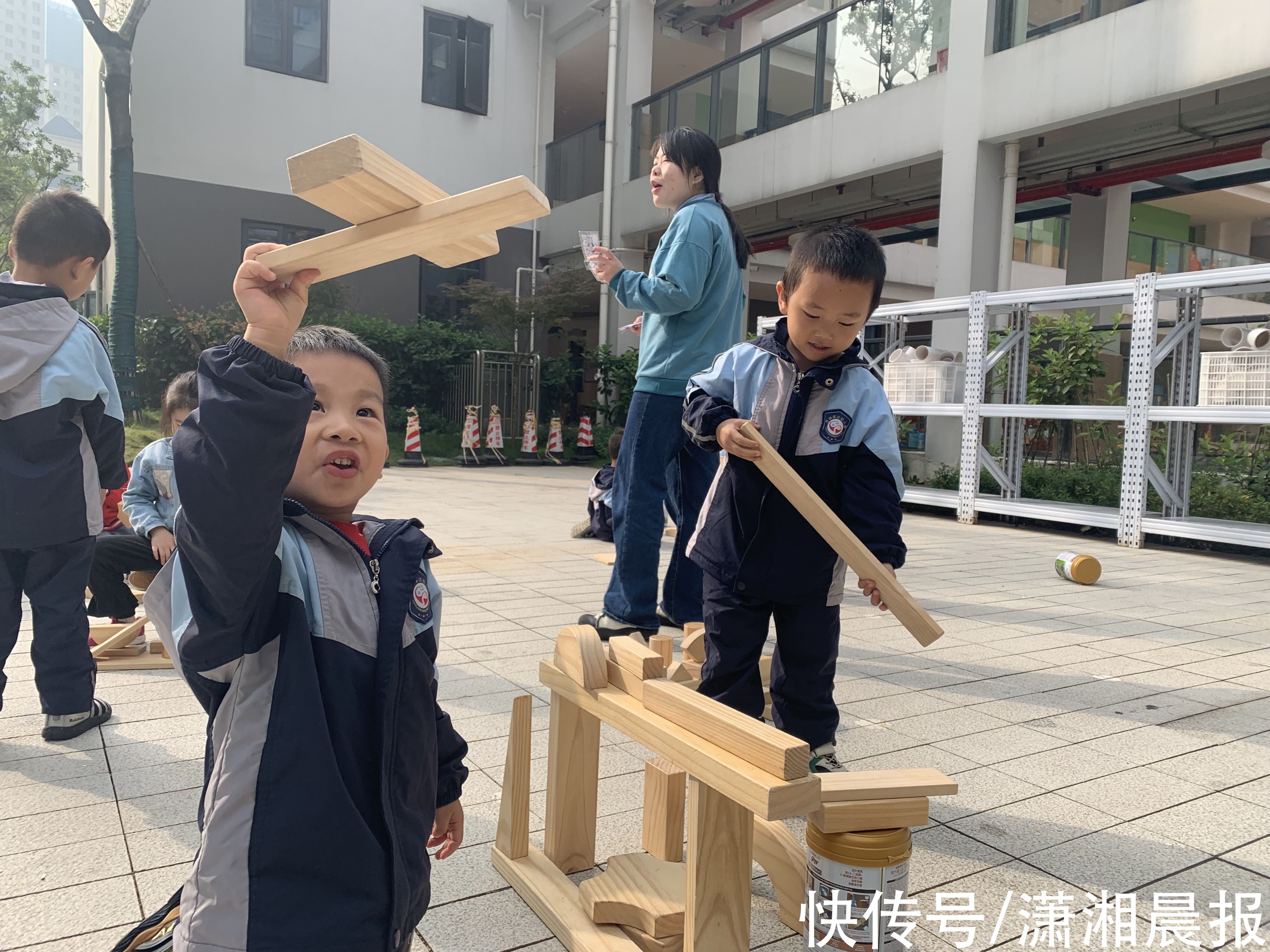 幼小衔接|配合“双减”推动科学幼小衔接，长沙这所幼儿园造出11个“游乐场”