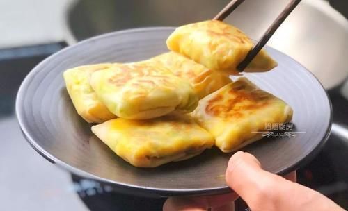 大盘|不用揉面，这菜做的饼真香，忍不住吃光了一大盘！
