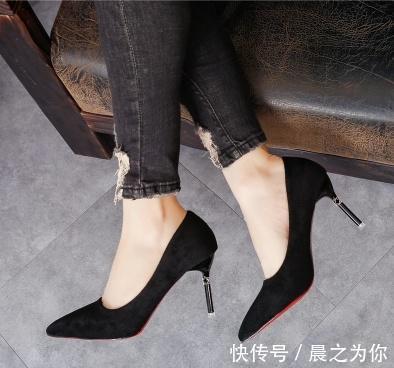 美丽 细跟鞋把优雅弥漫在足尖,带你走进美丽的人生!