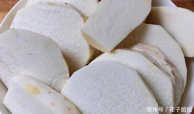 焦香|芋头试试这种做法,焦香软糯,无糖低油脂,冬天容易长胖要懂得吃