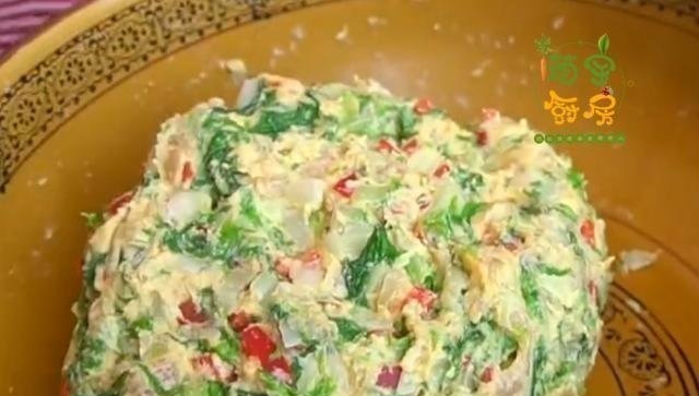 早餐饼这样做,青菜、粗粮加鸡肉,粗粮细做,营养健康,做法简单