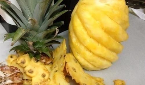 不锈钢锅变黑千万别用钢丝球刷！学会这5招，锅底焕然一新！