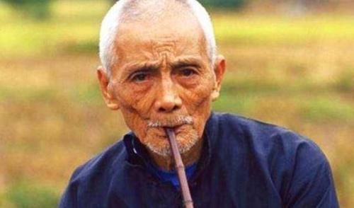 精华|俗语家有一老,如有一宝,下半句才是精华,少有人知,值得深思