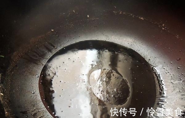 香干要怎么做才能柔软又入味？原来放水有讲究，出锅之后比肉好吃