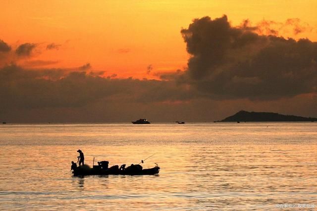 诗词#16首秋日诗词向晚来寻雁归处,同君共泛五湖舟