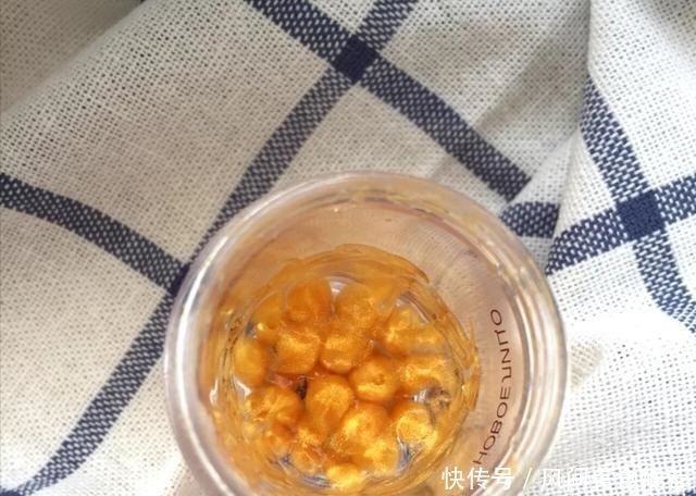 适合30岁女人用的护肤品:除了小棕瓶,还有这几款,回购率很高