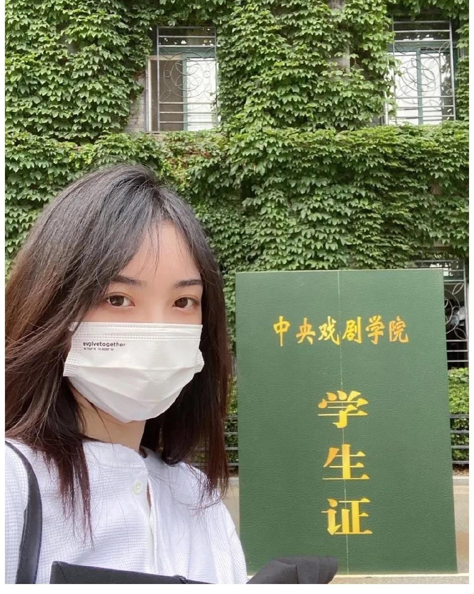 SNH48五位冠军命运不同,鞠婧祎难复刻,有人出道即巅峰