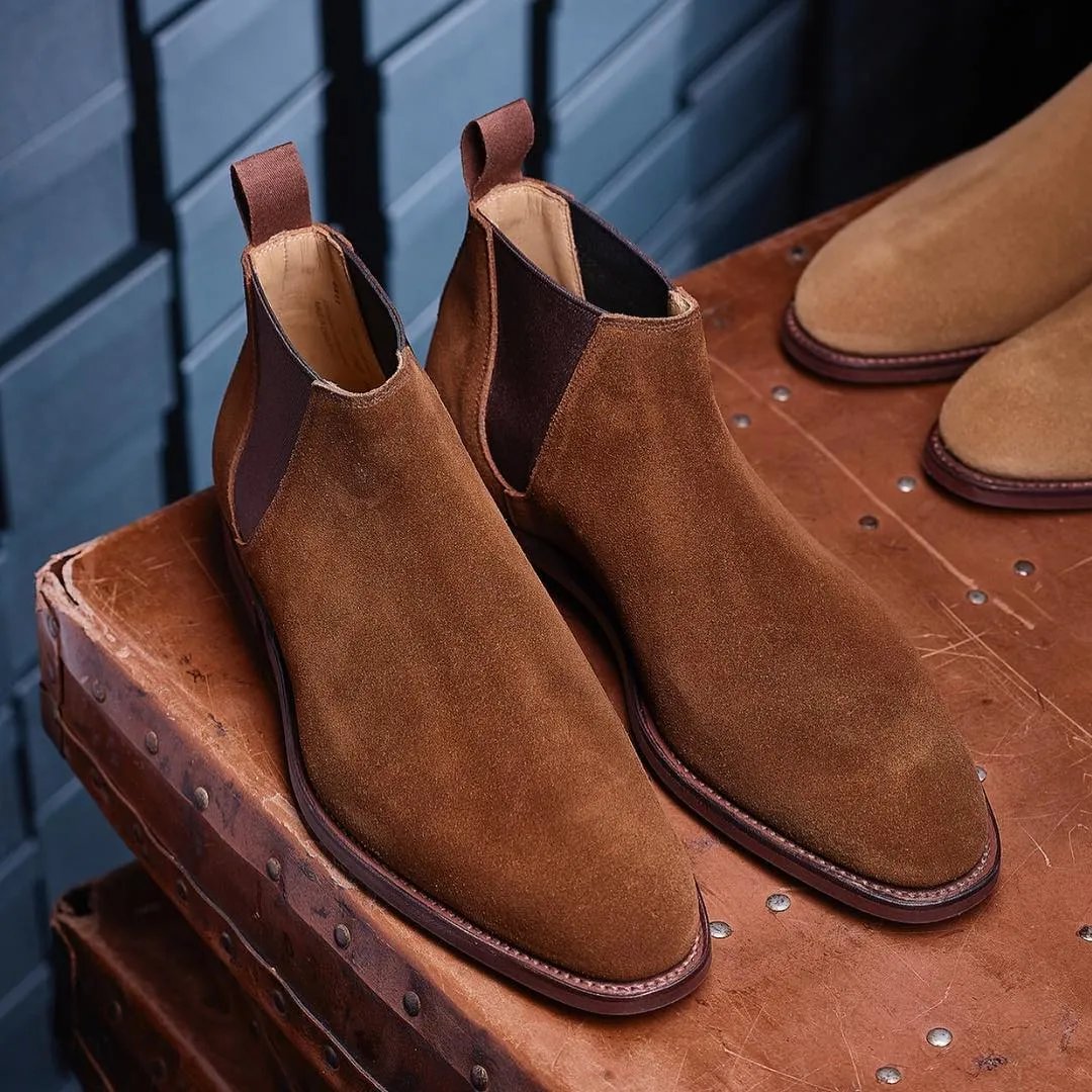 c.f.stead 为什么钟情麂皮鞋的进阶玩家，都会认准这家英国皮革厂？