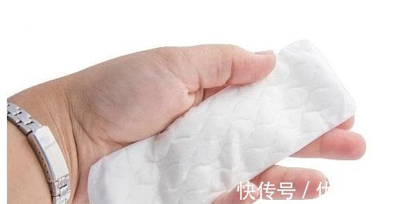 女孩|你知道女孩第一次来月经的年龄吗?其实这个年龄不早不晚,刚刚好