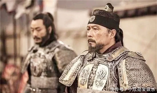 免死铁券|朱元璋封大臣为侯,大臣刚走,朱元璋说:扣他工资!