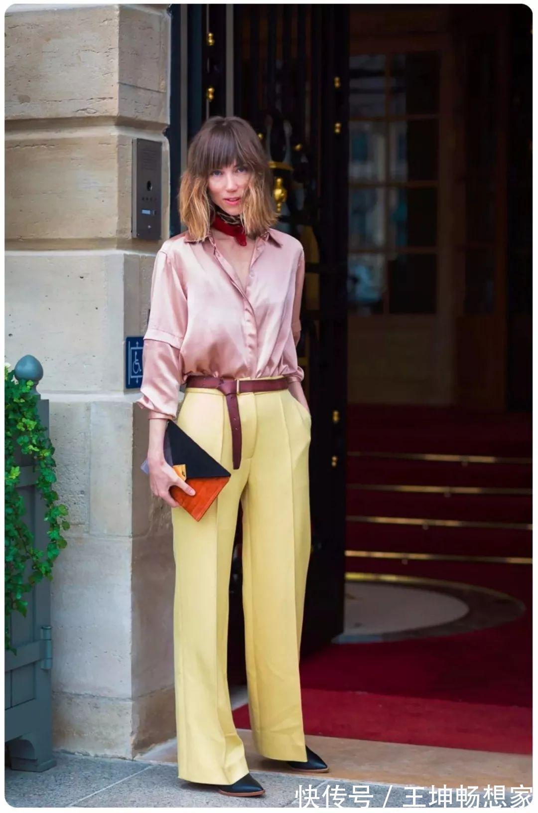 手臂 比起常规款衬衫,这件宽松款可时髦太多了,还是修饰身材的好搭档