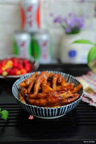 健力宝|凤爪此做法实在太好吃了,我家隔三差五吃一次,满满的胶原蛋白