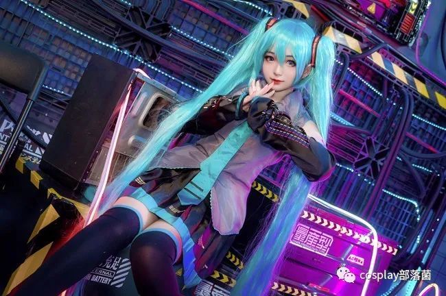 rin|cos：初音miku＆镜音rin 文艺复兴