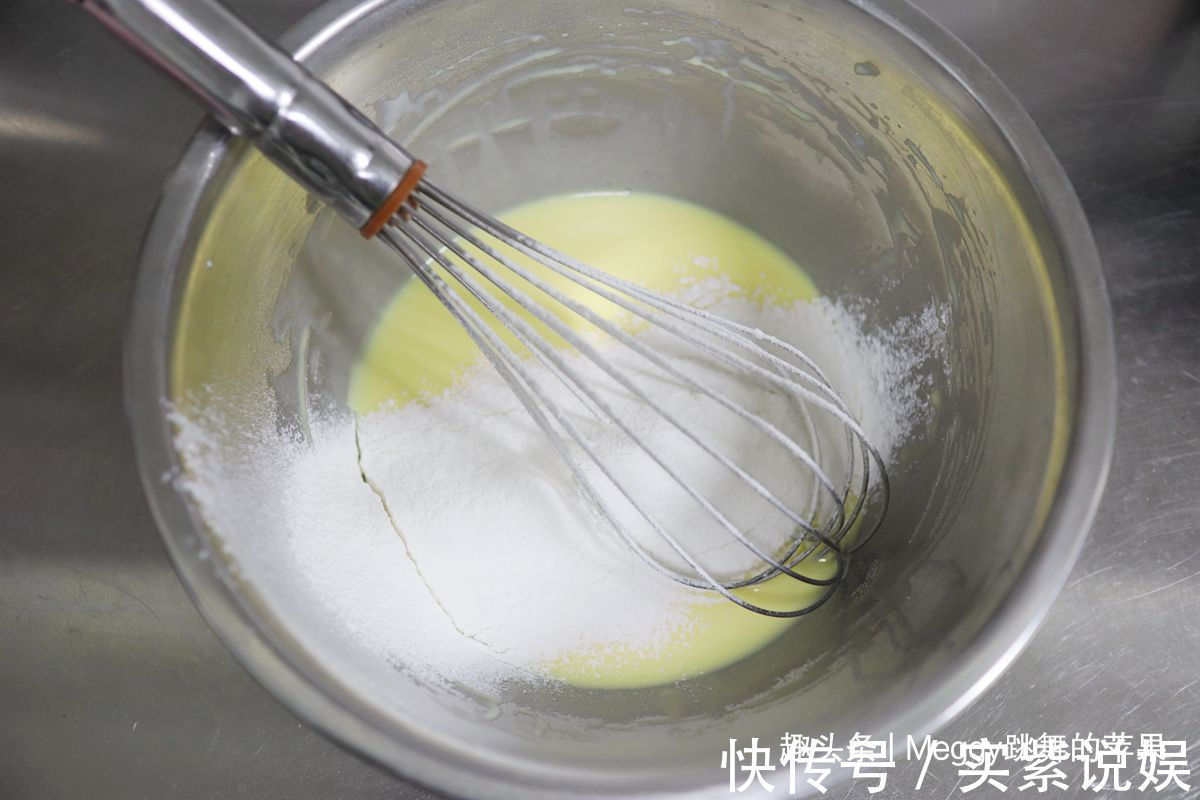 细砂糖|无油少糖的酸奶蛋糕,口感清爽还低脂,成本6元比轻乳酪蛋糕划算