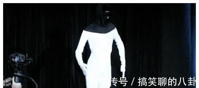 特斯拉人形AI遭美媒嘲讽:典型“马式吹牛”,精彩而愚蠢的闹剧
