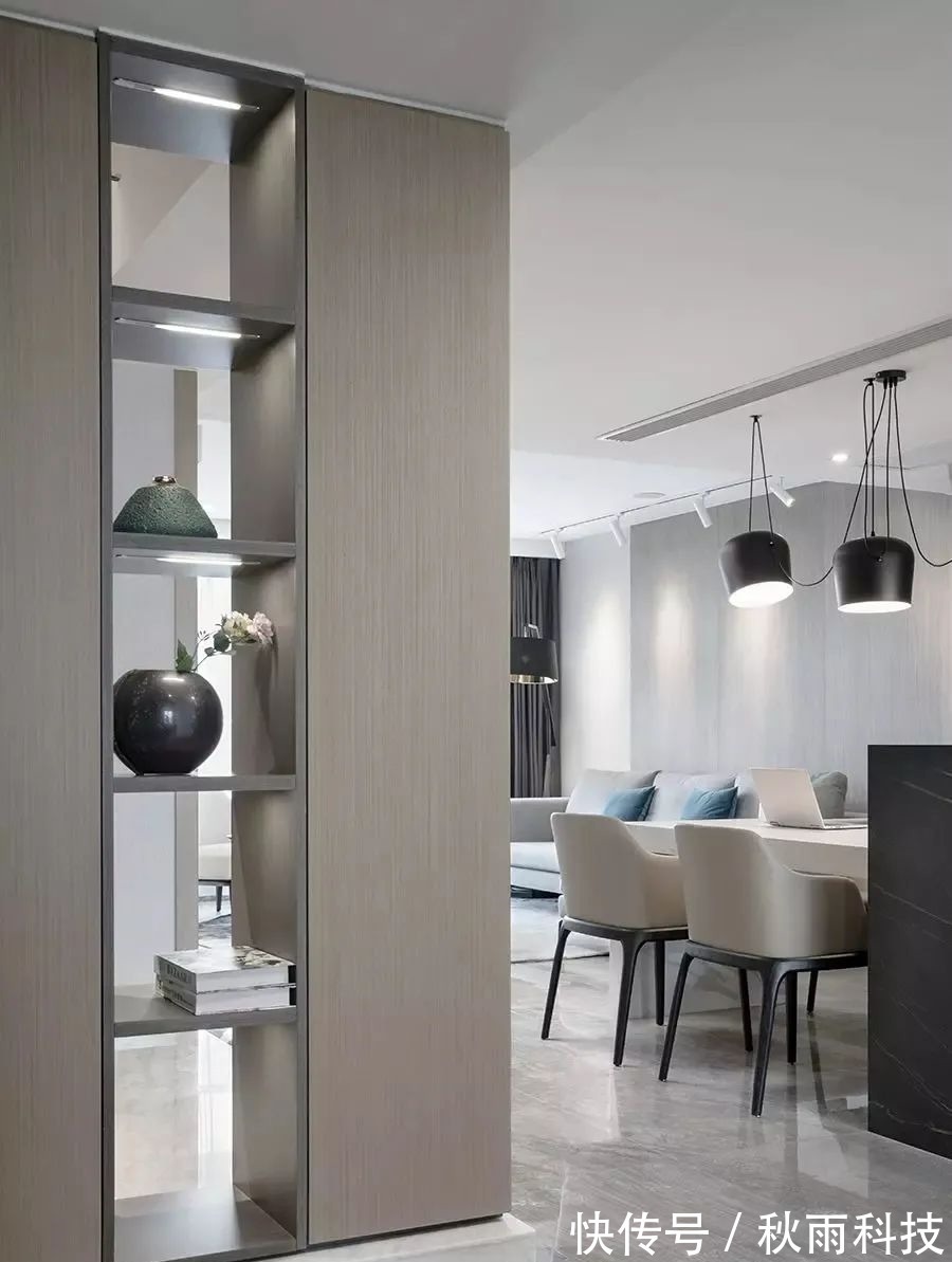 为主人|190㎡现代简约复式,灰白配+木饰面,营造安静优雅的空间