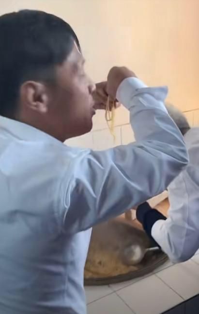 |刘老根4定档！宋小宝扮丑太搞笑被范伟狂怼，生病后再拍戏状态好